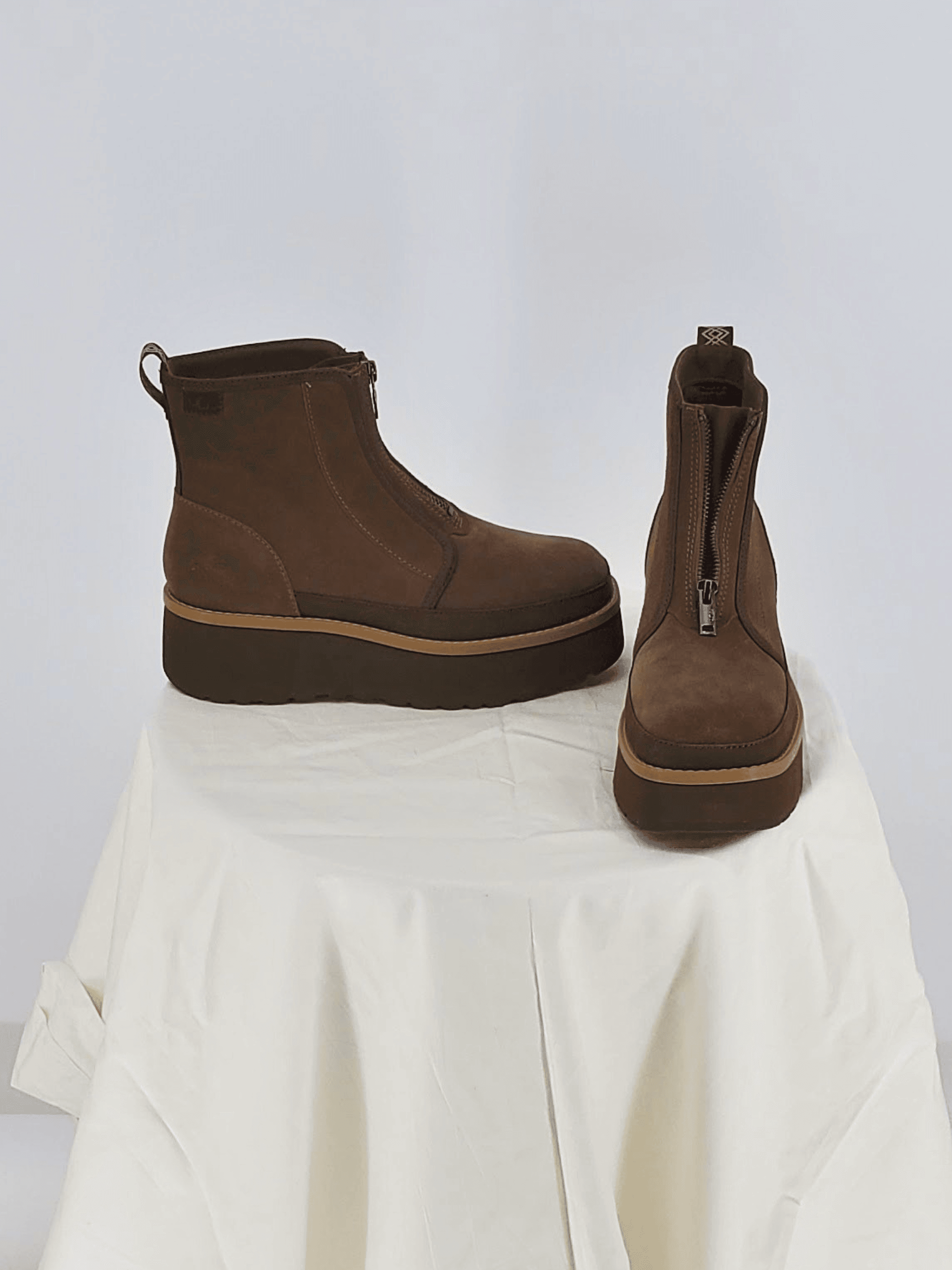 Uggs, Frente. Condición: Mint.