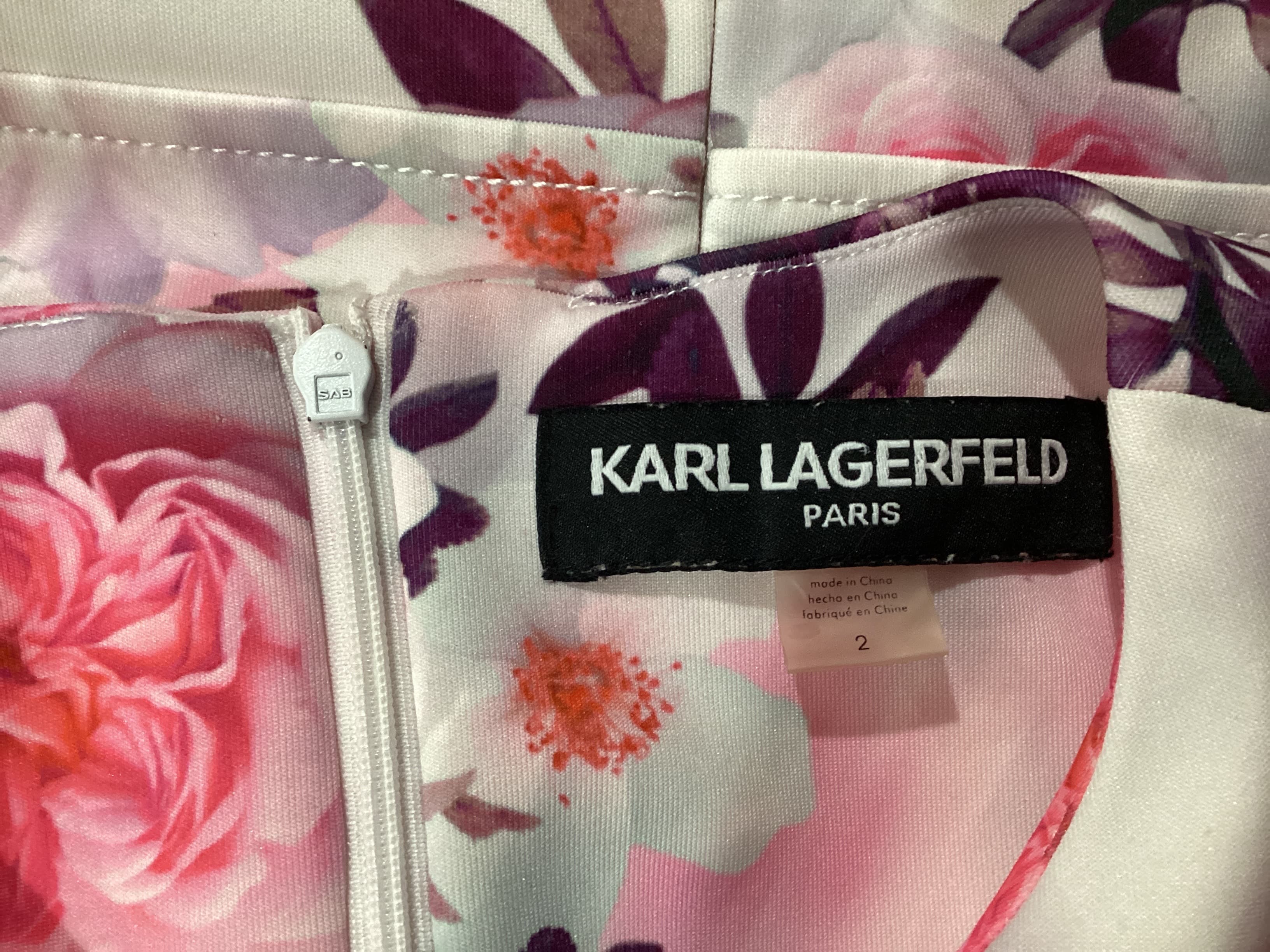Karl Largerfeld, Frente. Condición: Mint.