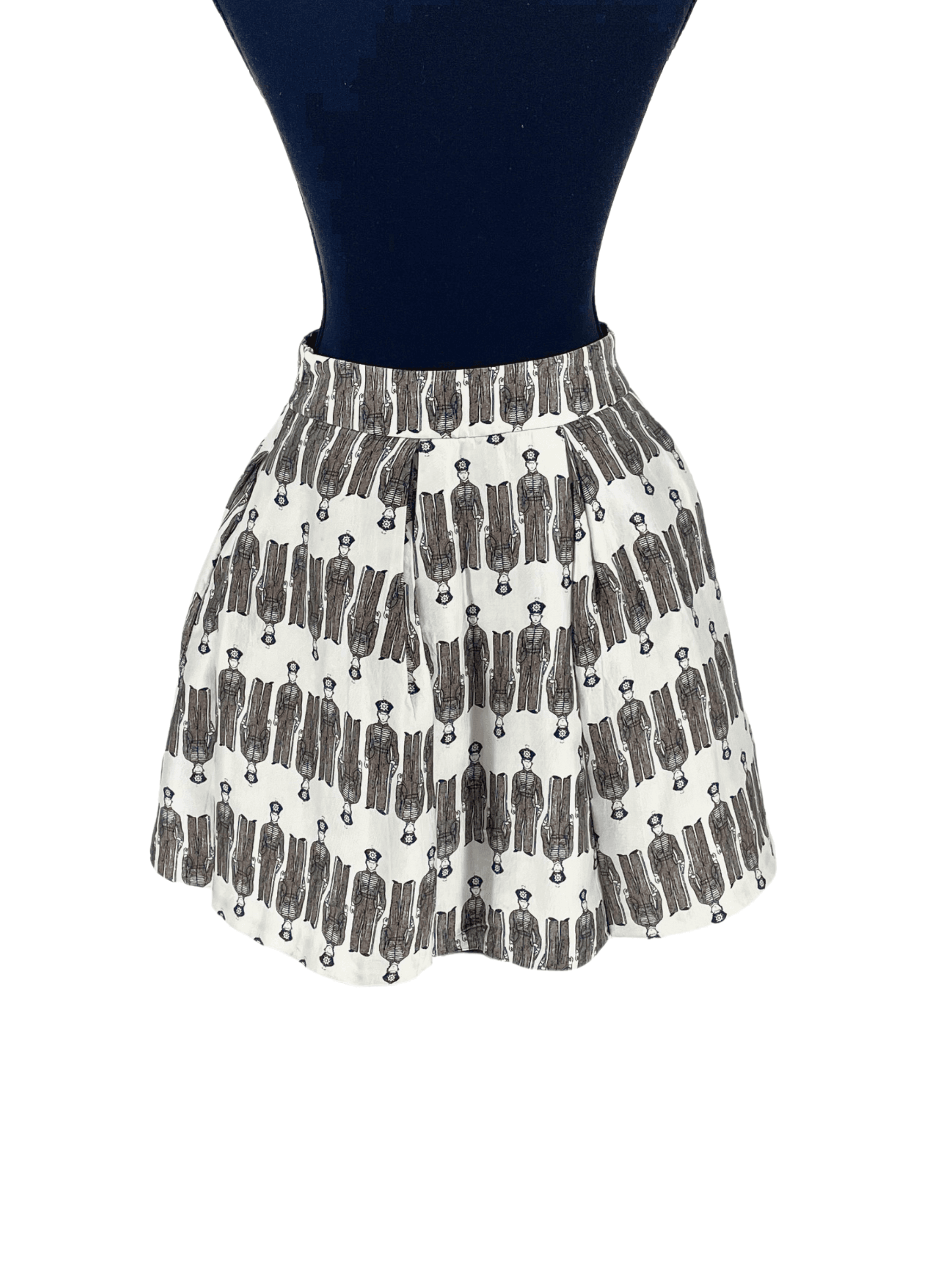 Club Monaco, Frente. Condición: Mint.