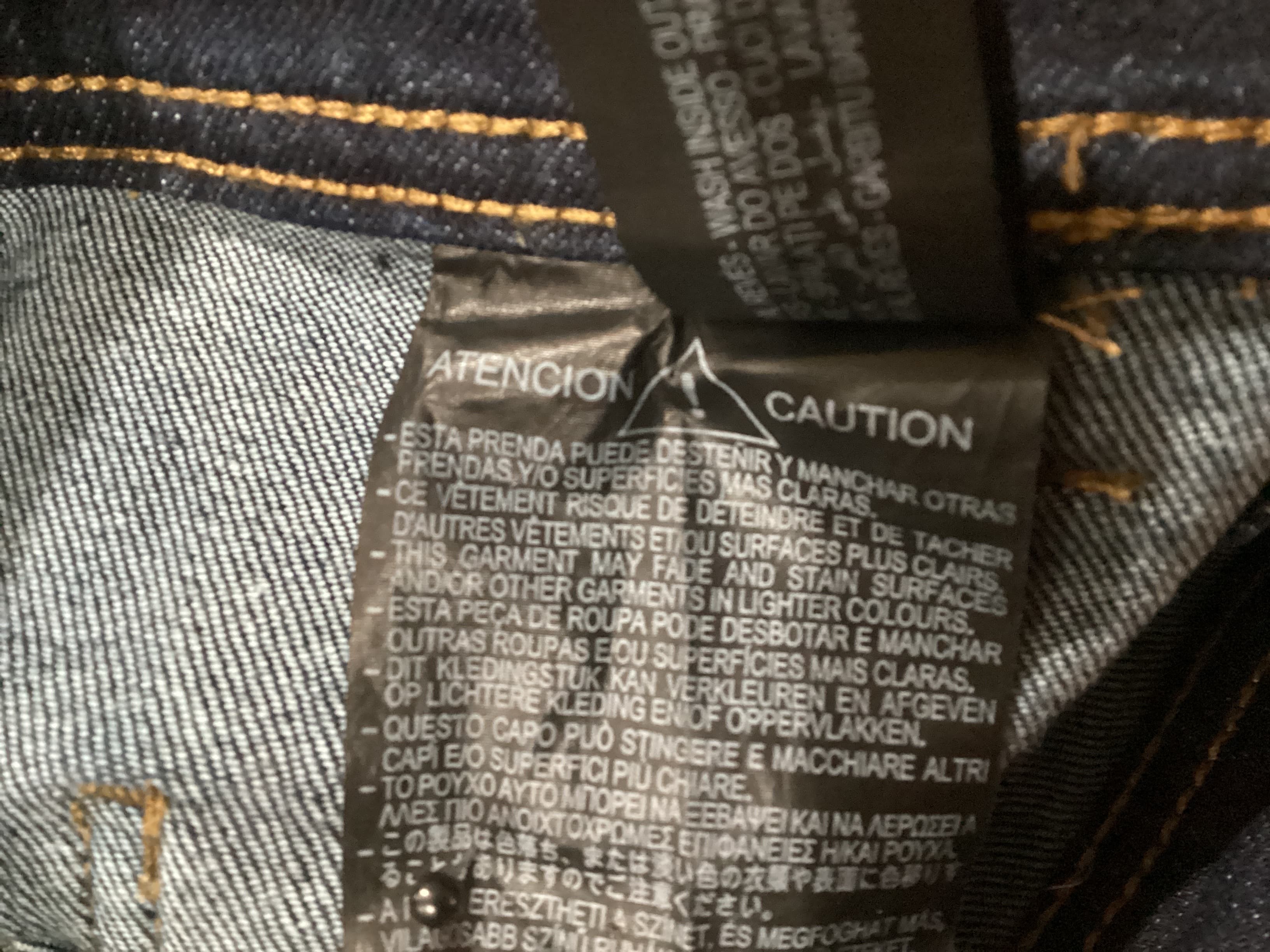 Zara , Frente. Condición: Mint.