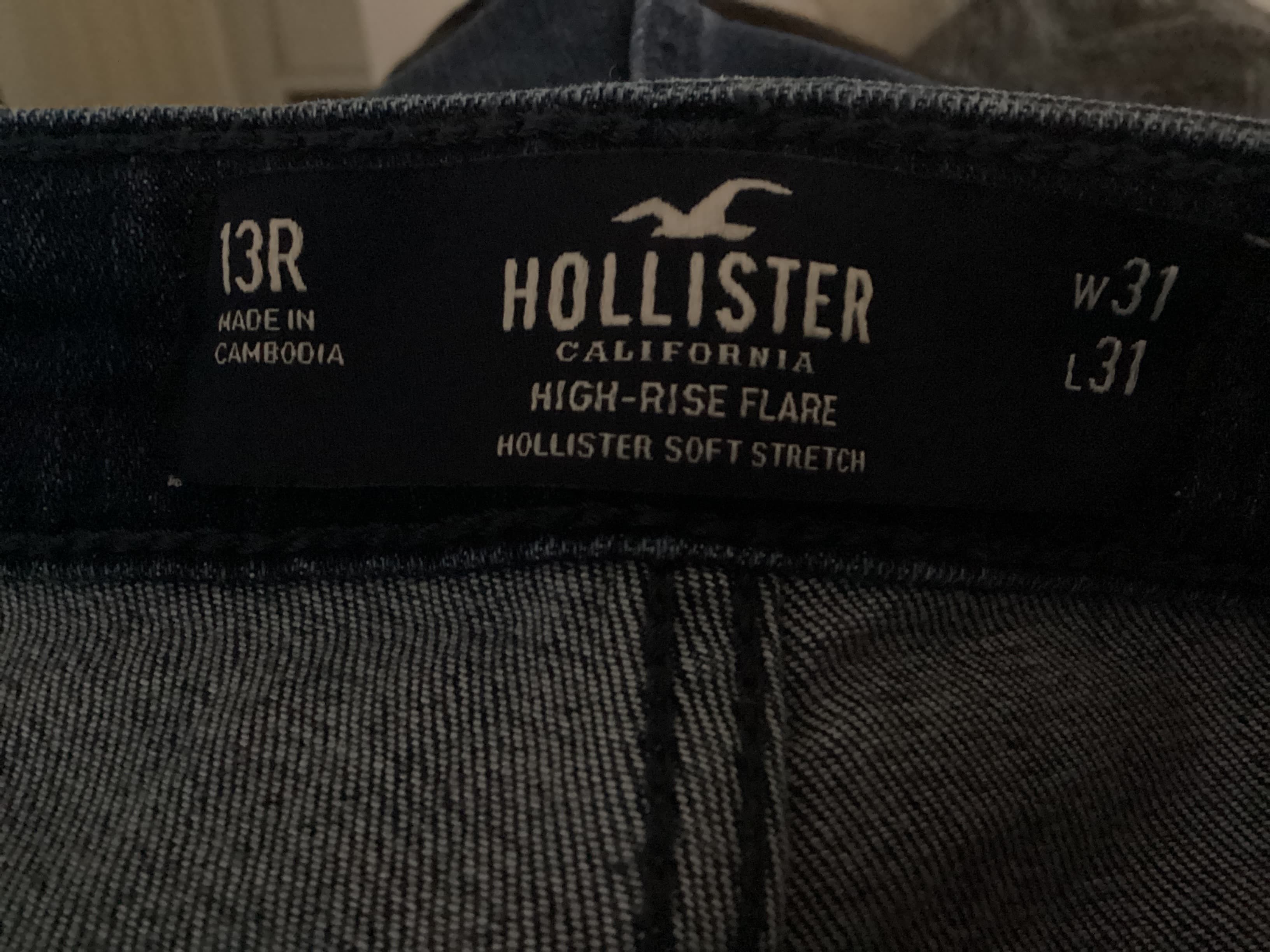 Hollister California , Frente. Condición: Excellent.