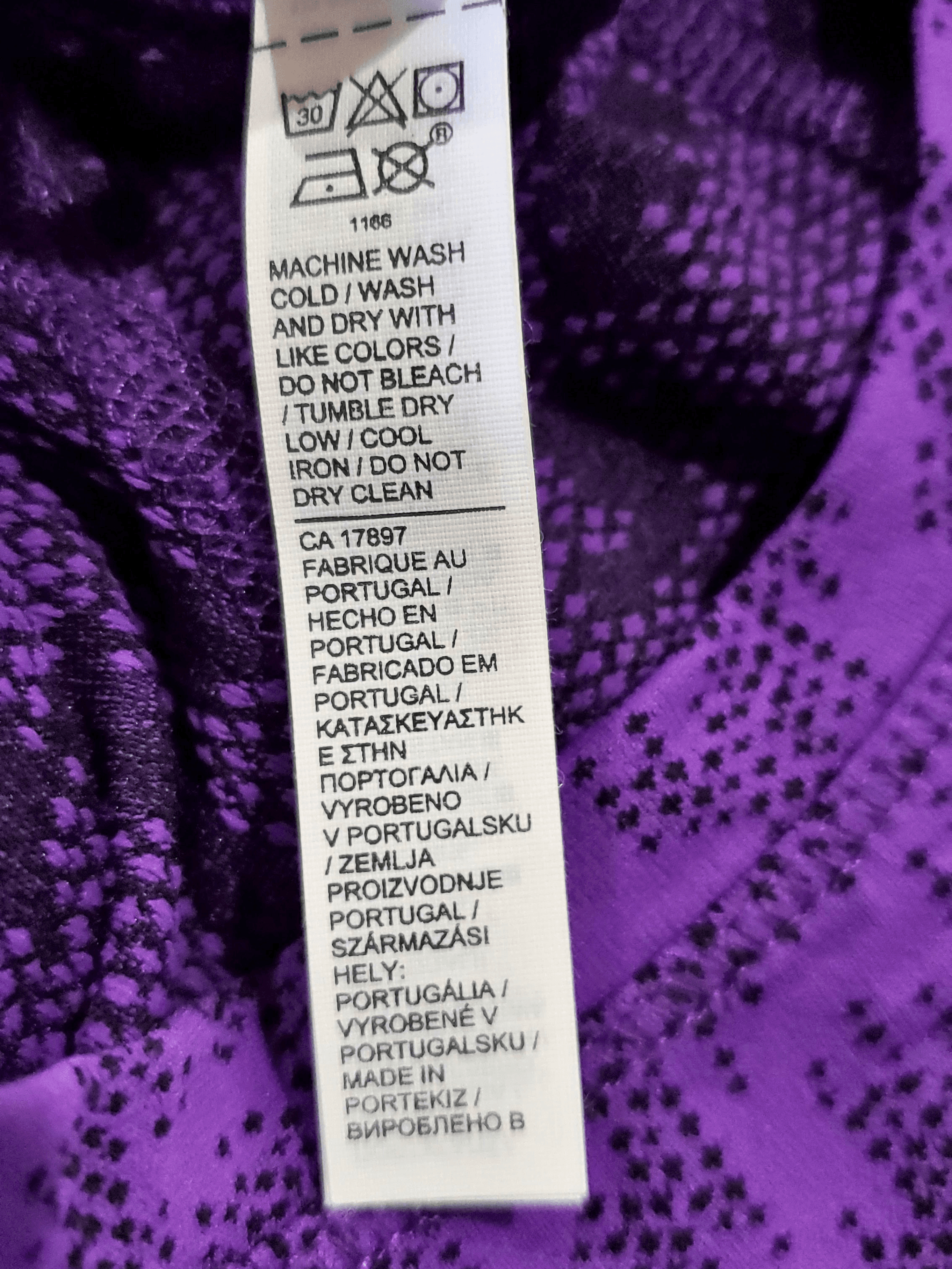 Athleta , Frente. Condición: Mint.